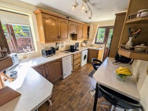 Photo 7- click for photo gallery